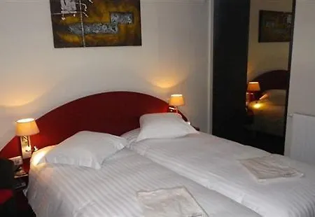 No Minoé Hotel 3*